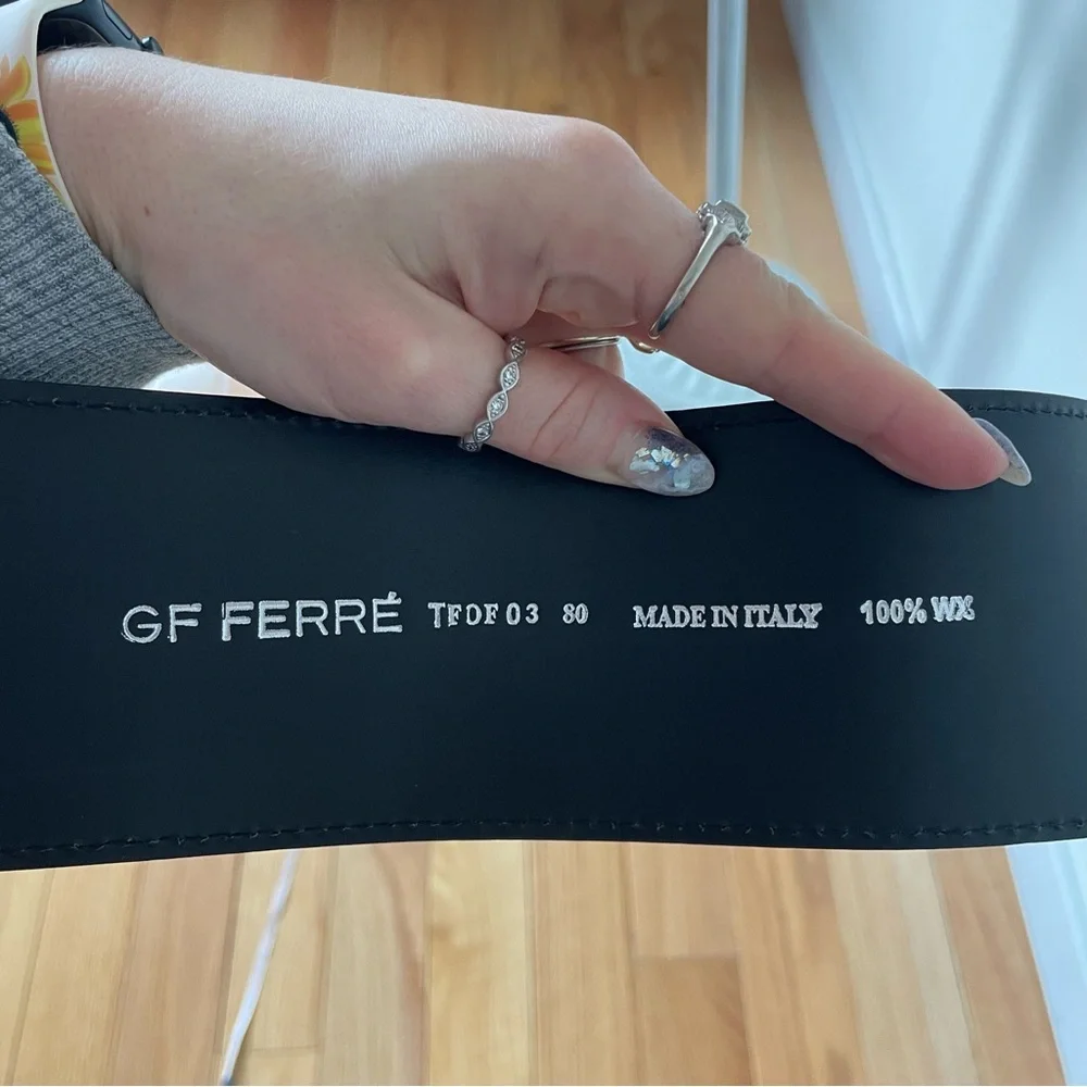 Gianfranco Ferre Black Leather Large Buckle Wide Waist Belt EUC Sz 80 32.5” x 3” - Picture 6 of 7